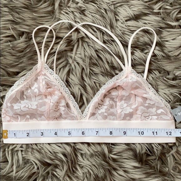 Lord and Taylor Lace Bralette - Picture 3 of 4
